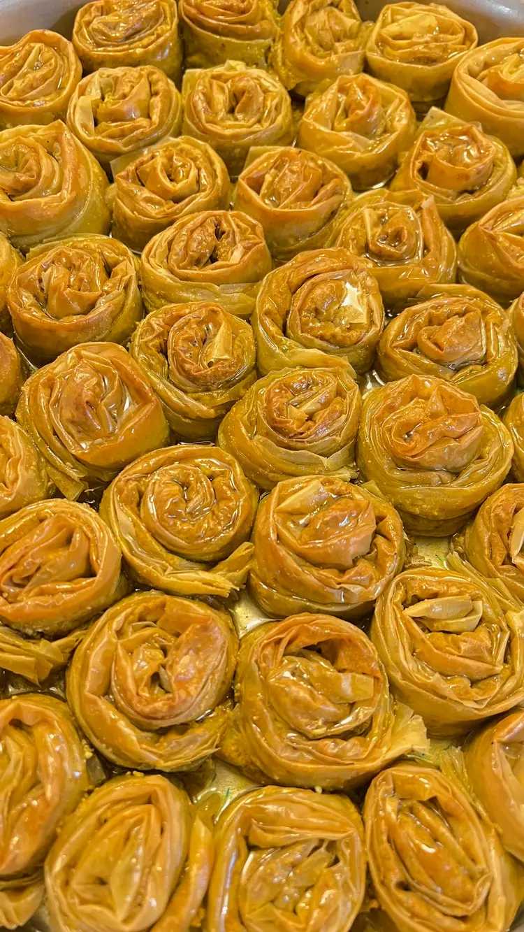 Rose Shaped Pistachios Baklava